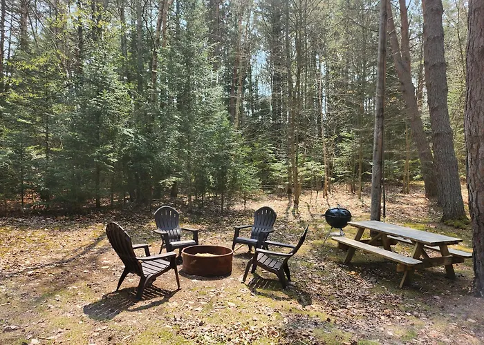 Moreno\'S Adirondack Cabins