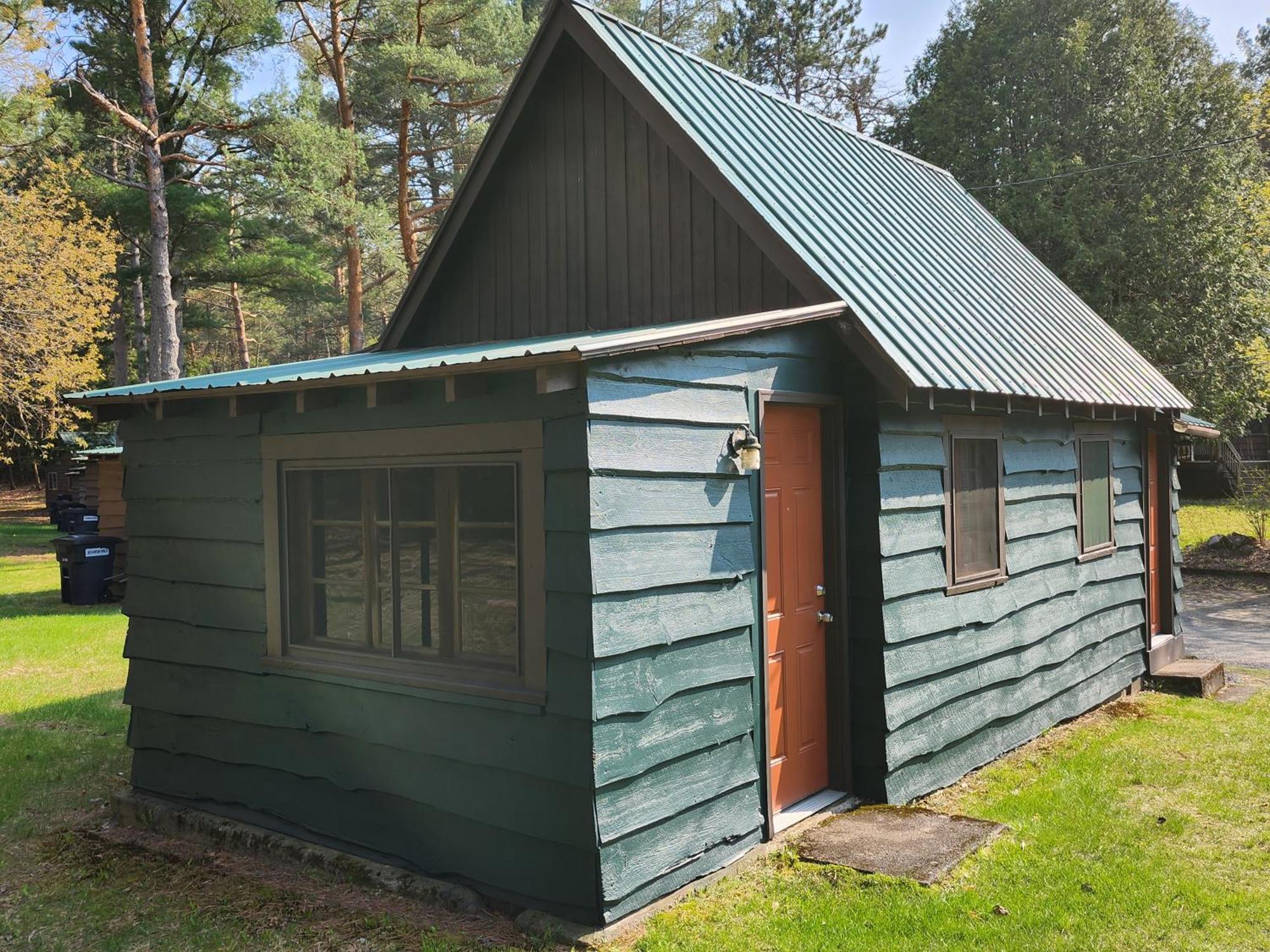 Lodge Moreno's Adirondack Saranac Lake