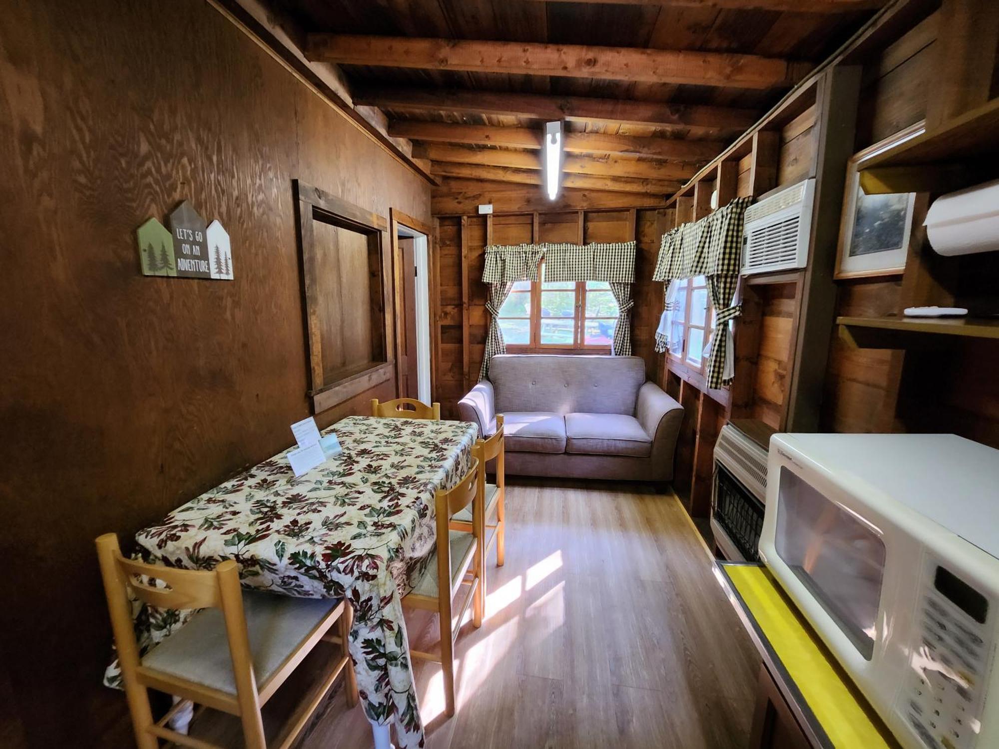 Lodge Moreno's Adirondack Saranac Lake