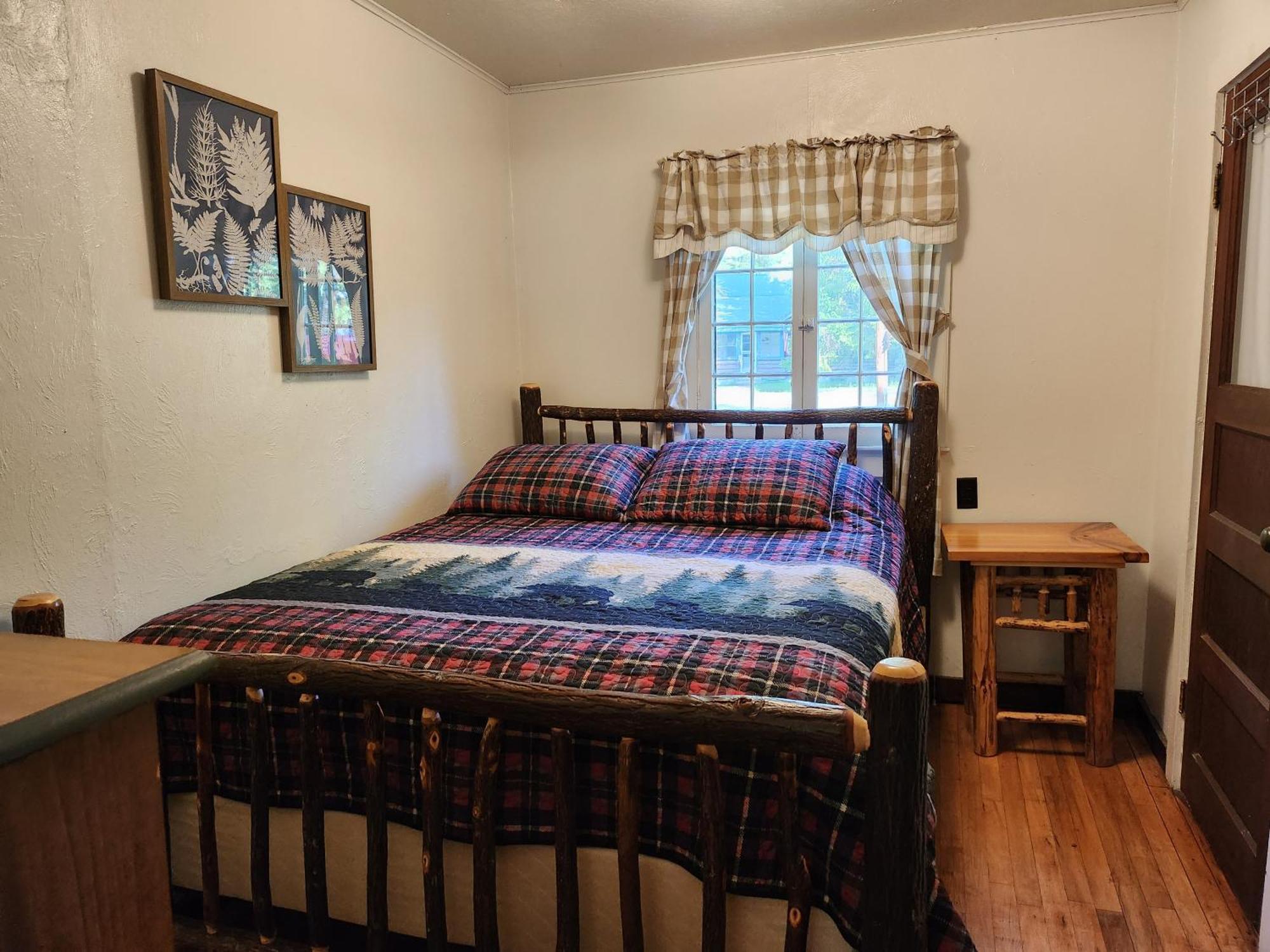 Moreno's Adirondack Lodge Saranac Lake
